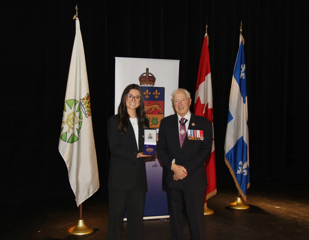 Alyson Paradis médaille lieutenant gouverneur