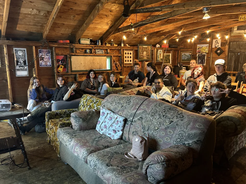 Étudiants en Création et médias au Festifilm de Saint-Séverin