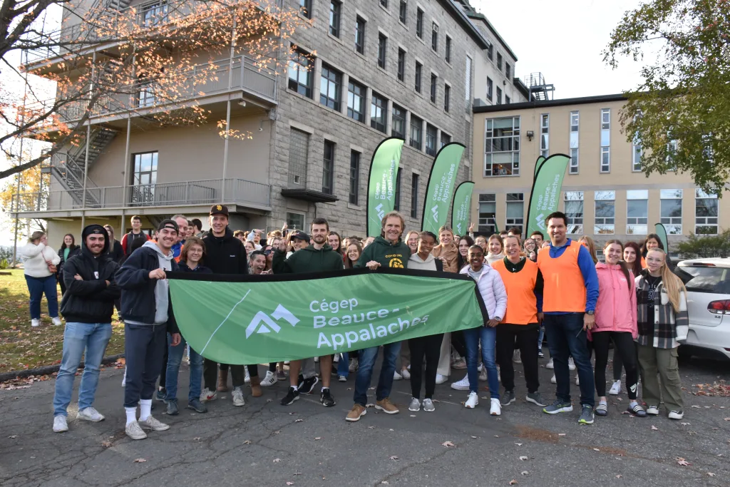 Départ de la marche avec Pierre Lavoie