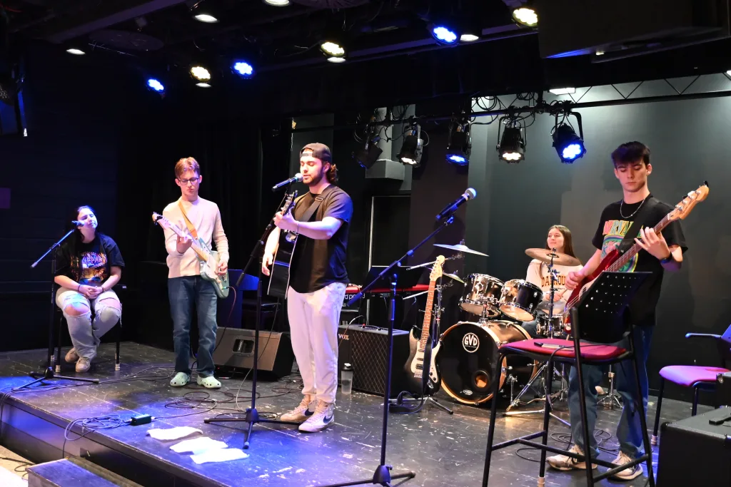 Groupe Mercrei-étudiant