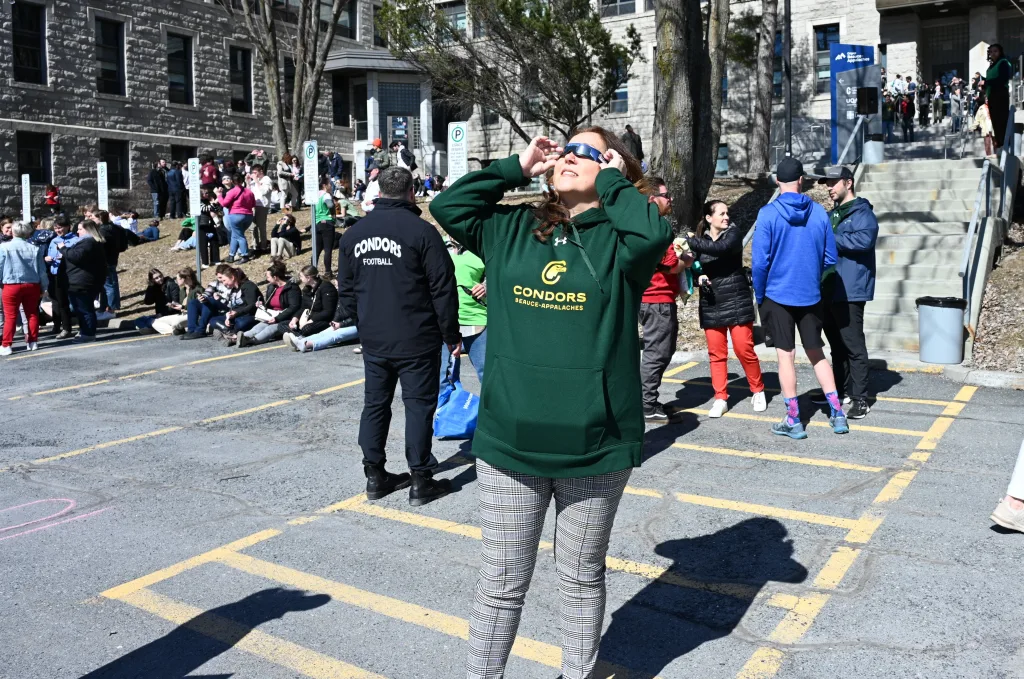 observation de l'éclipse Caroline Bouchard