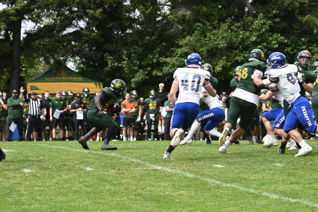 Condors football (3)