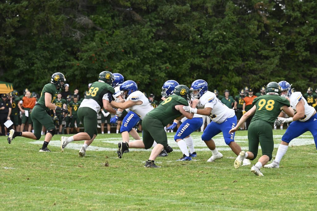 Condors football face à John Abbott